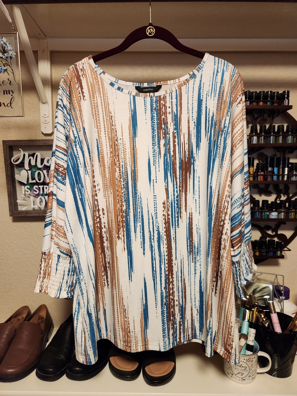 Dokotoo Brushstroke Scoop Neck Tunic - Blue & Brown on White